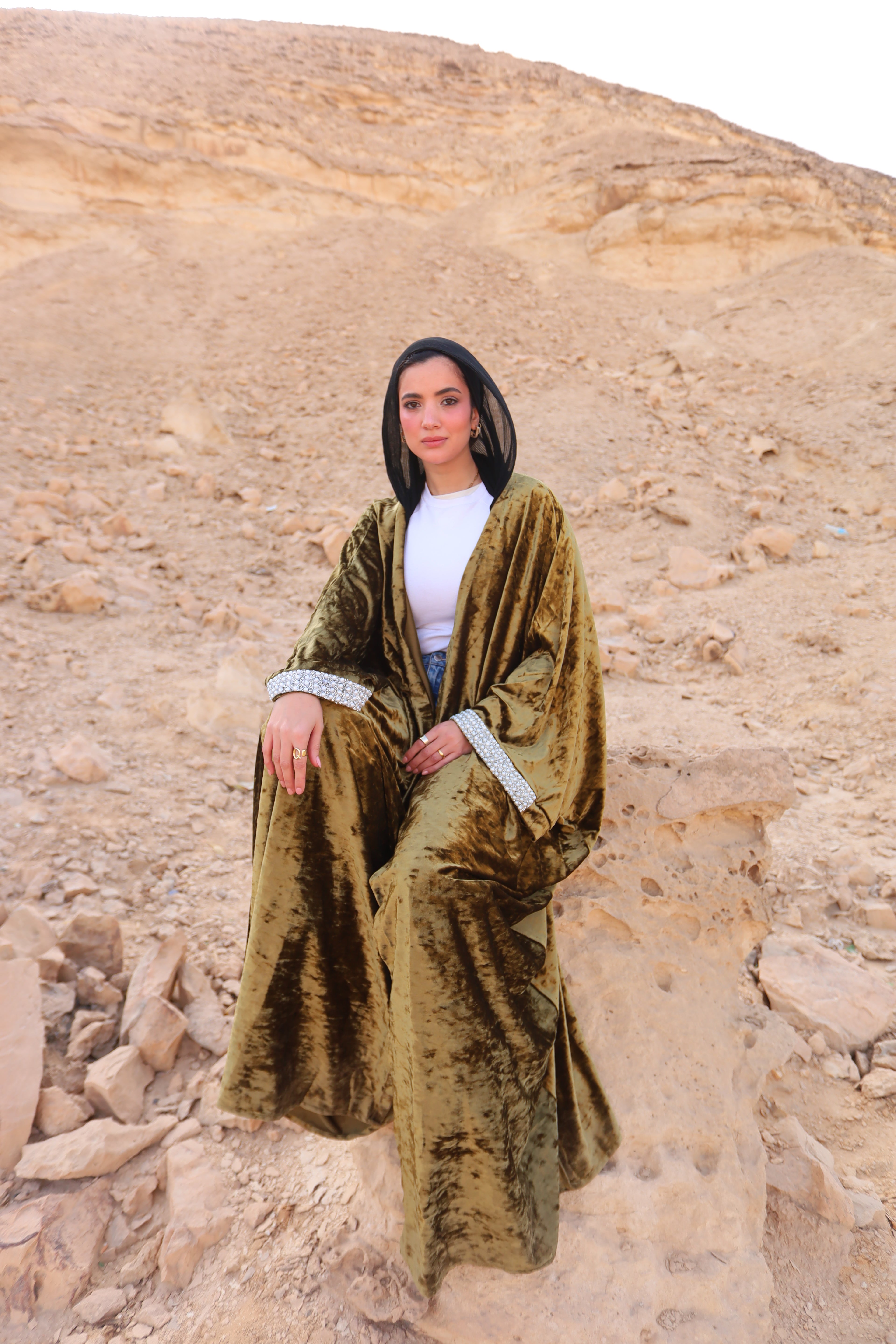 Konouz Abaya