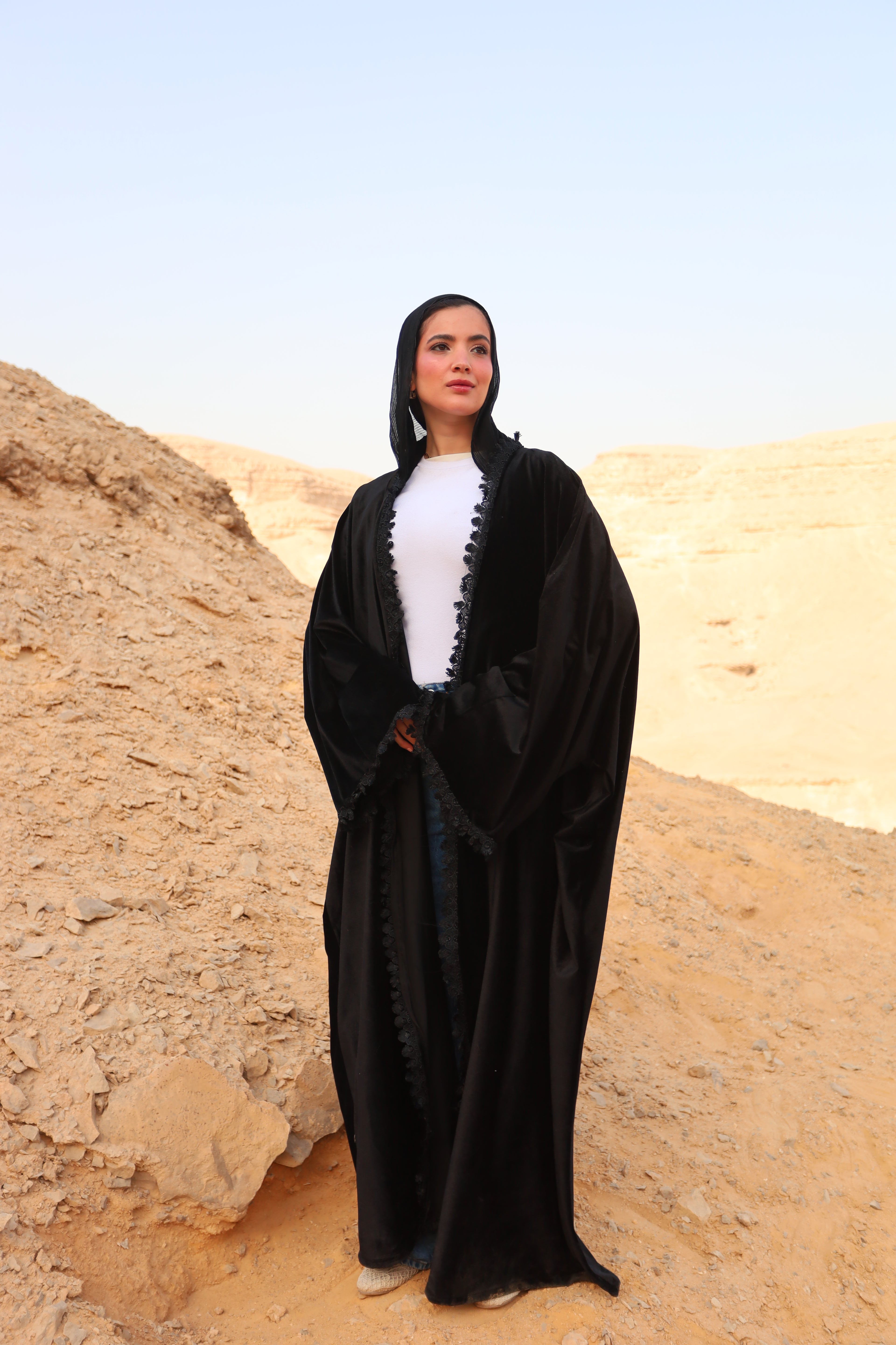 Touq Abaya